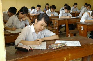 Thi tốt nghiệp THPT quốc gia: Hồi hộp chờ đề minh họa