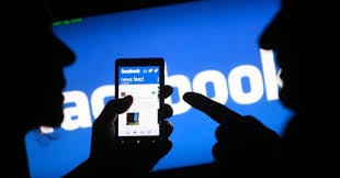 Rủi ro từ chia sẻ thông tin qua internet và mạng xã hội