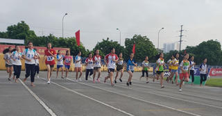 Chung kết Giải chạy Báo Hànộimới mở rộng lần thứ 45 tại Thanh Trì