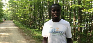 Ngoạn mục câu chuyện thoát khỏi gấu dữ