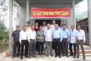 Tiền Giang: 16 căn nhà tình nghĩa được bàn giao cho gia đình chính sách