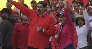 Tổng thống Venezuela ra lệnh mở biên giới với Colombia
