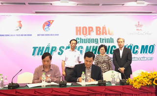 Hàng ngàn suất học bổng hỗ trợ học sinh, sinh viên nghèo vượt khó