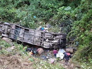 Bolivia: Tai nạn xe buýt nghiêm trọng khiến 40 người thương vong
