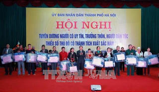 Hà Nội: ­­­­Tuyên dương người có uy tín, trưởng thôn, người dân tộc thiểu số năm 2017