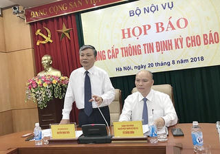 Lọc 'tiến sĩ giấy'