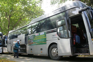  'Chuyến xe nghĩa tình' chính thức lăn bánh, đưa gần 1.000 người lao động về quê đón Tết