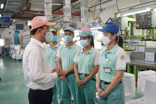 Triển khai chính sách hỗ trợ từ Quỹ bảo hiểm thất nghiệp:  Kịp thời, đúng tiến độ