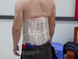 Bắt vụ vận chuyển lậu 58 chiếc đồng hồ qua cửa khẩu Móng Cái