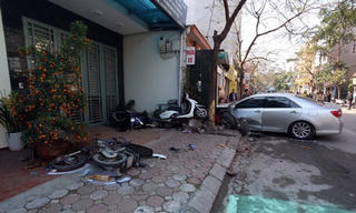 Khởi tố, bắt giam lái xe Camry đâm chết 3 người đi đường