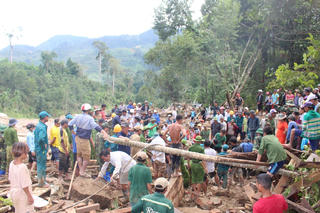 Quảng Nam: Tang thương ở xã Trà Leng, những lời kể hãi hùng