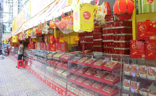 Bánh Trung thu: Ăn một miếng mà lo ngay ngáy