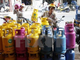 Giá gas tăng 21.000 đồng/bình 12kg