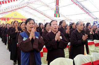 Hàng vạn người dự Đại lễ cầu siêu các nạn nhân tử vong vì TNGT