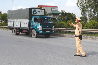 Tạo điều kiện thuận lợi, an toàn cho doanh nghiệp tuyến đầu