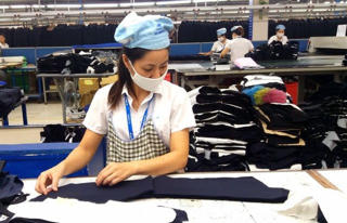 Điều kiện nghỉ hưu trước tuổi không bị trừ tỷ lệ lương hưu?