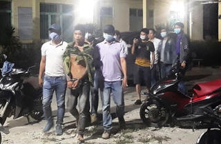 Quảng Ngãi: Thanh niên dùng dây điện siết cổ mẹ ruột tử vong