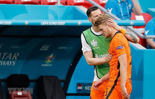 Trung vệ Matthijs de Ligt nhận trách nhiệm cho trận thua của Hà Lan