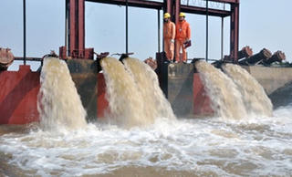 Xả nước cứu vụ Đông Xuân