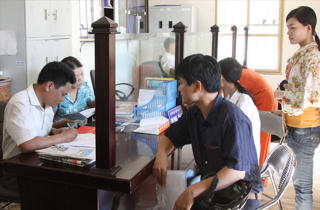 Soi lại cung cách phục vụ dân của chính quyền