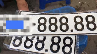 Đình chỉ 3 Công an can thiệp phần mềm bấm biển số xe