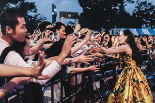 Hàng nghìn khán giả cổ vũ Hồ Quỳnh Hương tại Nhật