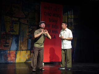 Ra mắt sân khấu kịch Quảng Lạc