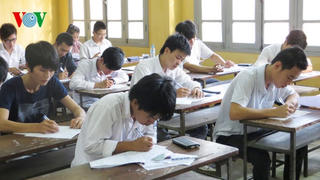 Phân biệt trường công, trường tư