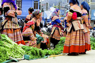 Bảo tồn văn hóa các dân tộc ít người: Những hồi chuông rung muộn