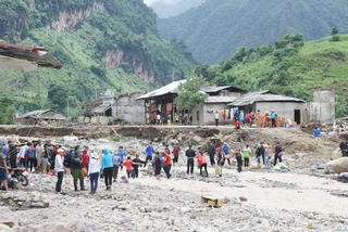 Khẩn trương xây nhà tái định cư