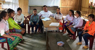 Gọi học sinh tới trường