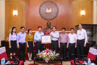 Nghĩa cử cao đẹp hướng về đồng bào miền Trung