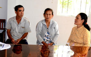 Xử lý nghiêm cán bộ ăn chặn tiền quà tết, hỗ trợ hạn mặn