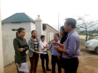 Vụ nổ tại công ty gỗ ở Nghệ An: Nhiều công nhân được ký hợp đồng và nhận quà hỗ trợ