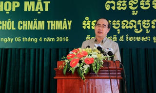 Chủ tịch Nguyễn Thiện Nhân chúc  mừng bà con Khmer Tây Nam Bộ nhân Tết Chôl Chnăm Thmây