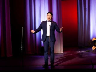 Ninh Đức Hoàng Long giành giải nhất cuộc thi thanh nhạc quốc tế