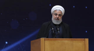 Tổng thống Rouhani: Iran sẽ khiến đối thủ hối hận trong cuộc chiến kinh tế