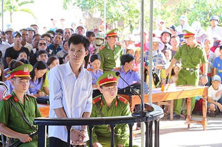 Tử hình kẻ giết vợ và tình địch