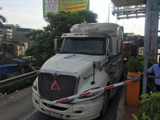 Cần sớm giải quyết ổn định tình hình tại Trạm thu phí cầu Tân Đệ