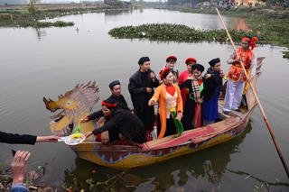 Nghiêm cấm hát quan họ xin tiền