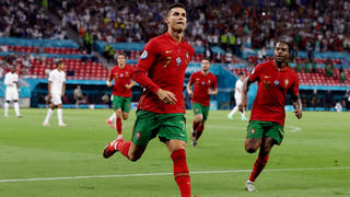 Vòng bảng Euro 2020: Khép lại bằng những kịch tính, kỷ lục