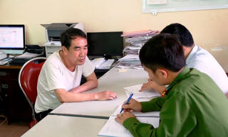 Chồng giết vợ xong ra bãi biển tự tử bất thành