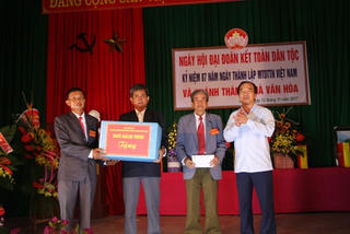 Rộn ràng ngày hội Đại đoàn kết toàn dân tộc tại Bắc Giang