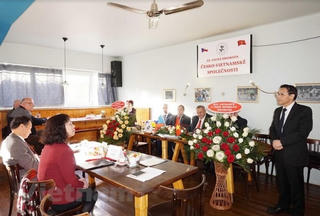 Hội hữu nghị Séc-Việt luôn đồng hành ủng hộ bảo vệ chủ quyền Việt Nam