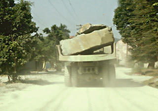 Khai thác đá gây ô nhiễm môi trường