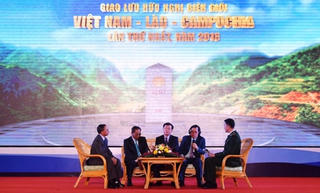 Giao lưu hữu nghị biên giới Việt-Lào-Campuchia