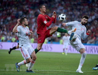 Bồ Đào Nha - Maroc: Chờ đợi màn trình diễn tiếp theo của Ronaldo