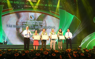 Trao giải cuộc thi báo chí về tài nguyên và môi trường lần thứ III