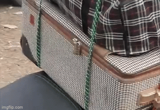 Chiến sĩ CSGT bị 'trẻ trâu' thông chốt tông trọng thương 