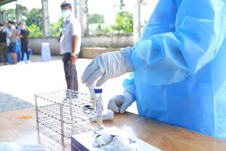 Nguy cơ bùng dịch ở các khu công nghiệp, cao ốc, văn phòng